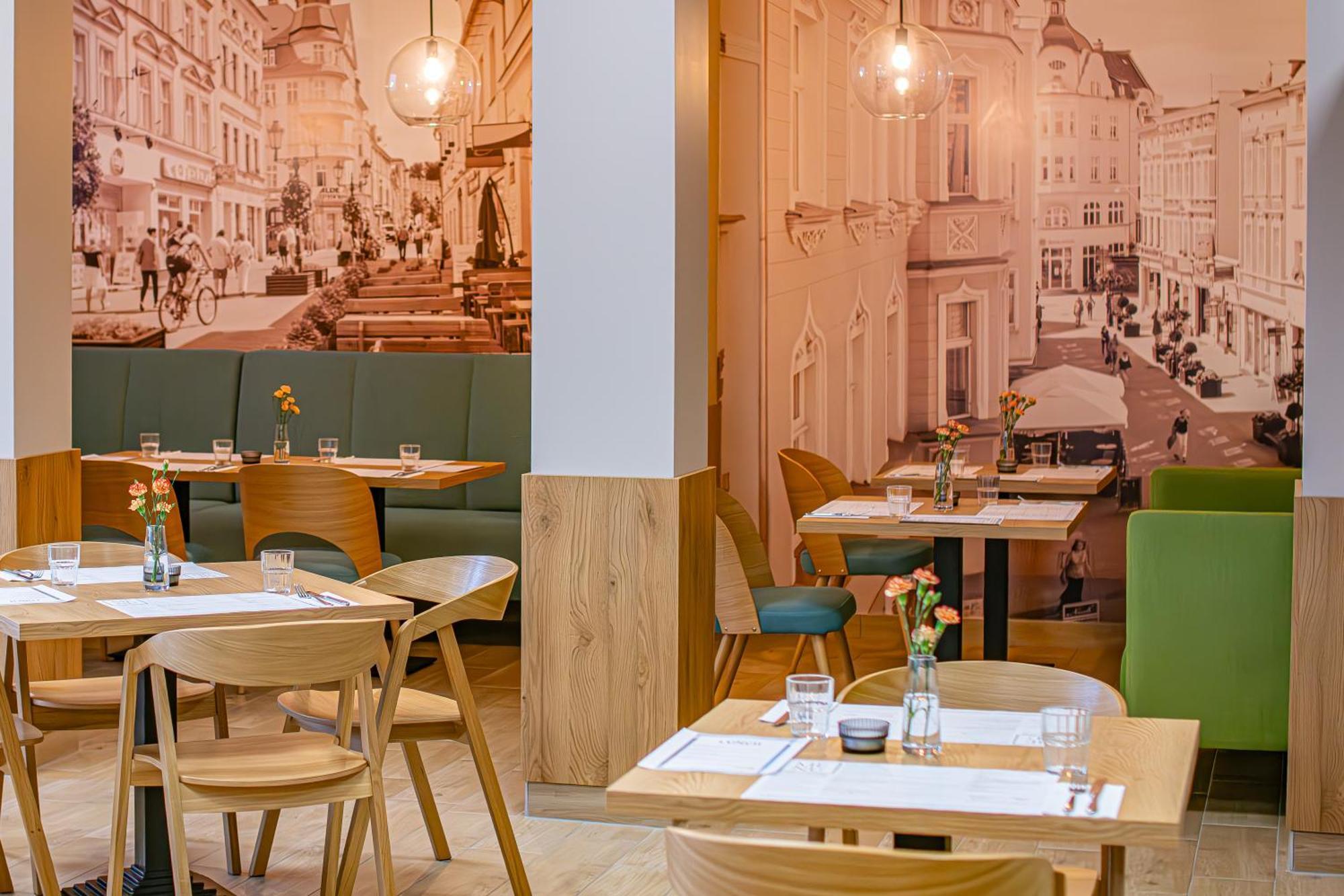 Novy Hotel Zielona Góra Eksteriør billede