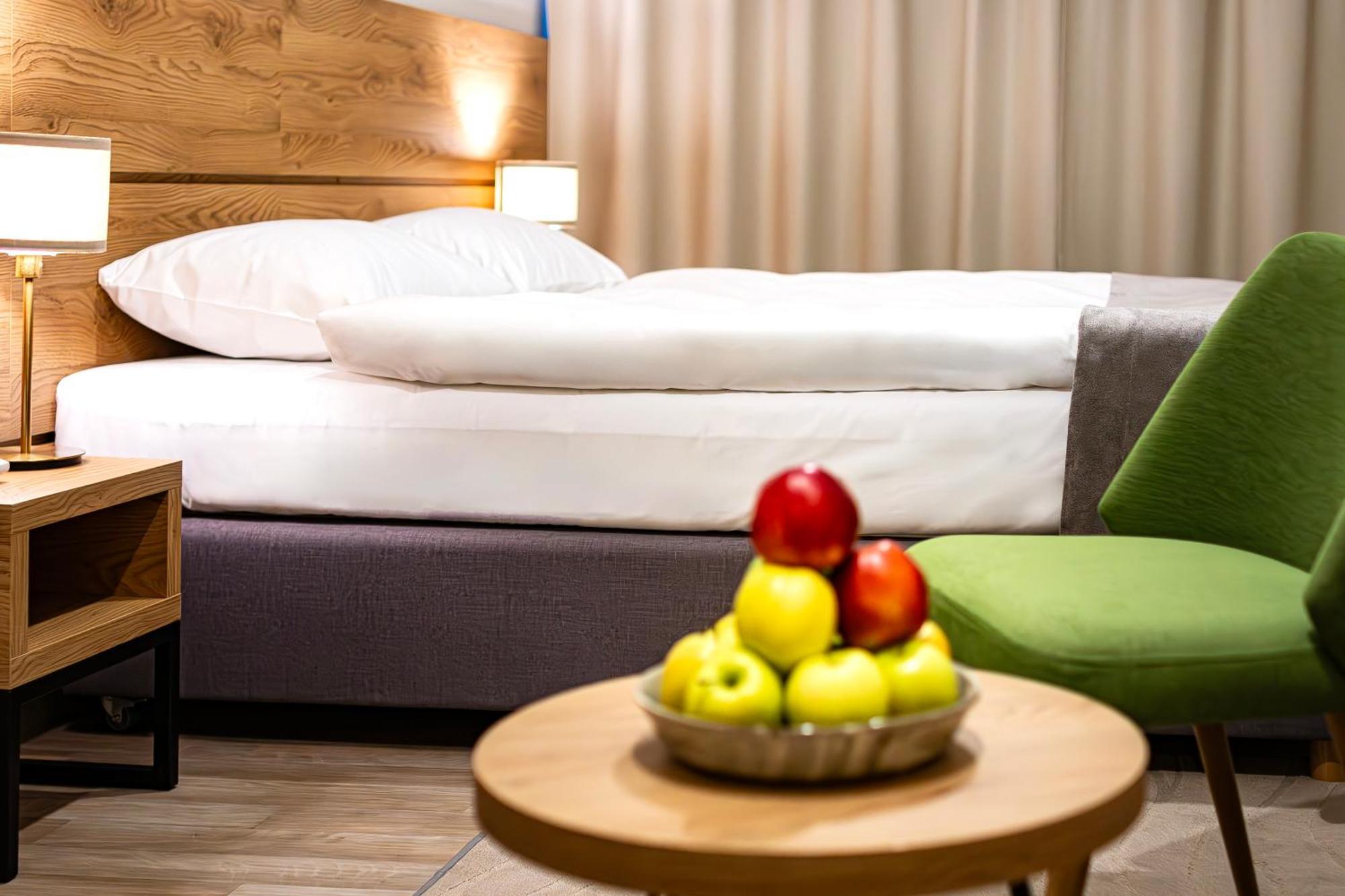 Novy Hotel Zielona Góra Eksteriør billede