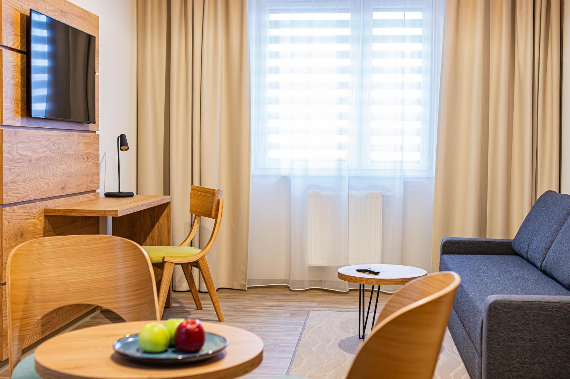 Novy Hotel Zielona Góra Eksteriør billede