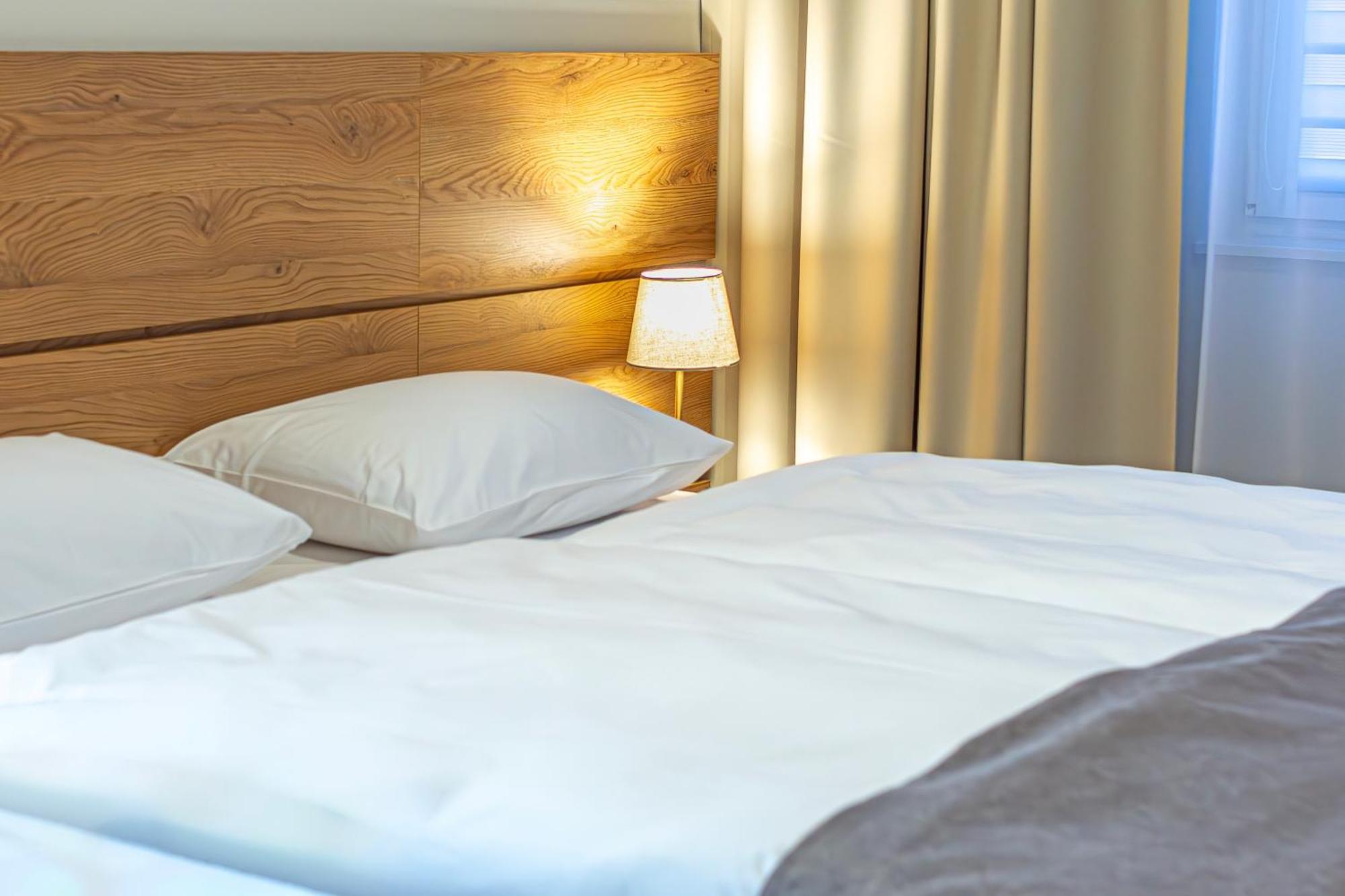 Novy Hotel Zielona Góra Eksteriør billede